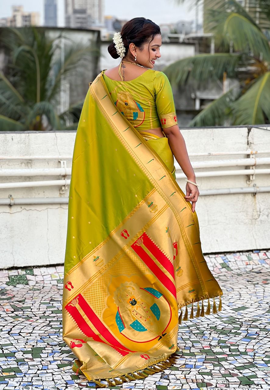Haripriya Parrot-Green Balaji Paithani Soft Silk Saree